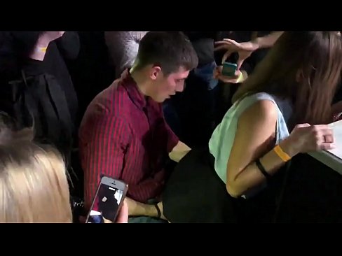 ❤️ Ho kopanela liphate ka 'nete ka har'a nightclub ea Russia. Ngoanana oa Russia ea lilemo li 18 ka har'a anus le botšehaling o ile a robala ka har'a nightclub Lintho tsa bootsoa tsa boleng ho st.full-porner-com.ru